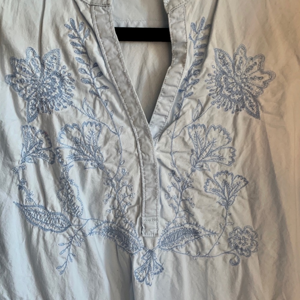 Gap light blue blouse